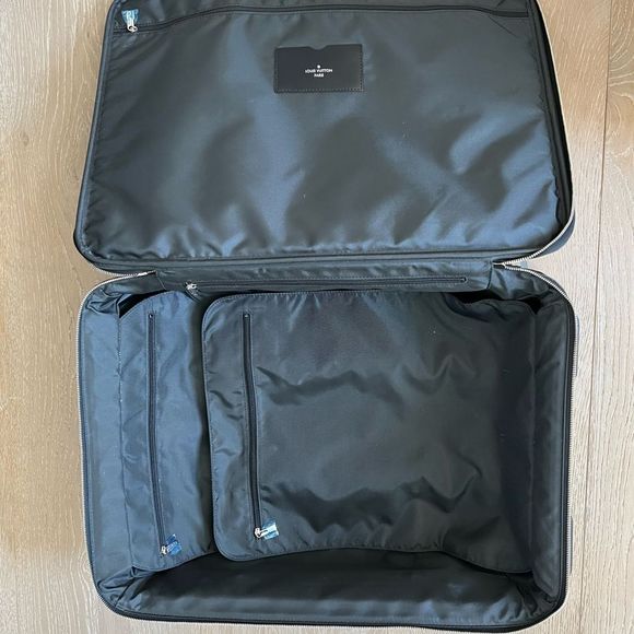 LOUIS VUITTON DAMIER GRAPHITE PEGASE LEGERE SUITCASE - Picture 8 of 16